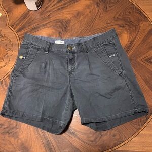 GAP Womens Shorts - 8